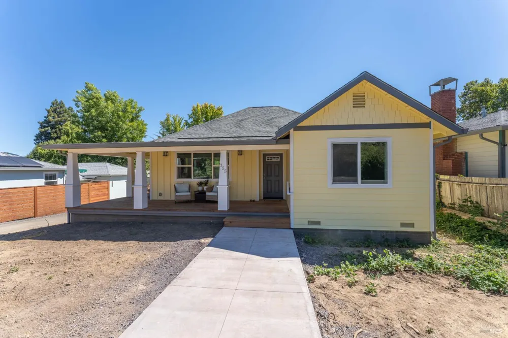 355 North Street Willits, CA 95490
