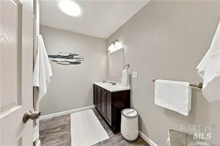 2890 Silverado Lane Clearlake, CA 95422