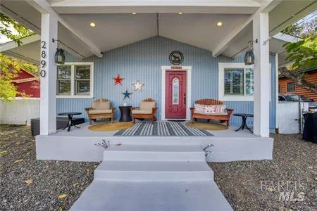 2890 Silverado Lane Clearlake, CA 95422
