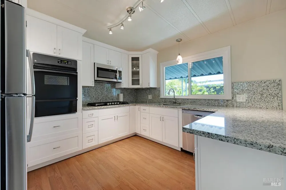 112 Sunrise Lane Novato, CA 94949
