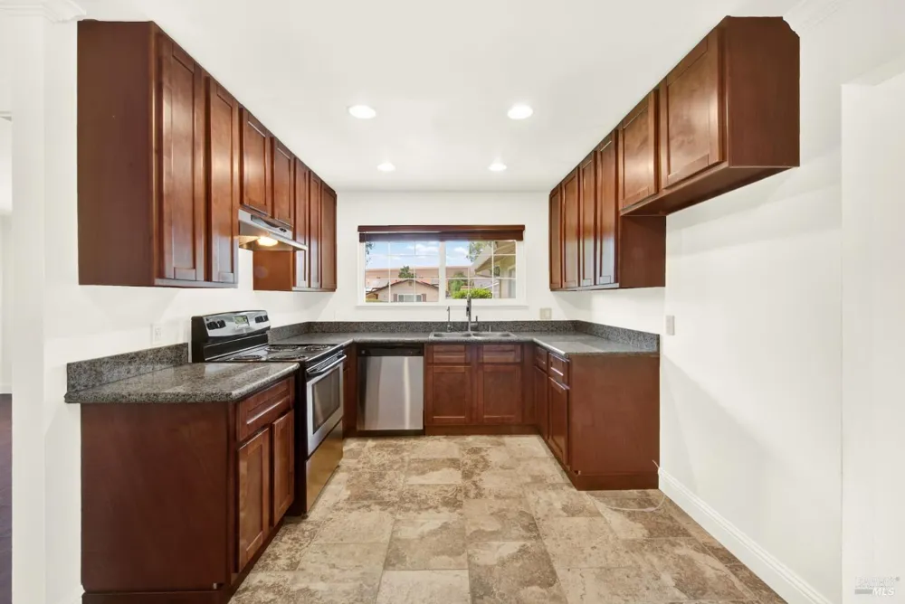 275 Bowline Drive Vacaville, CA 95687