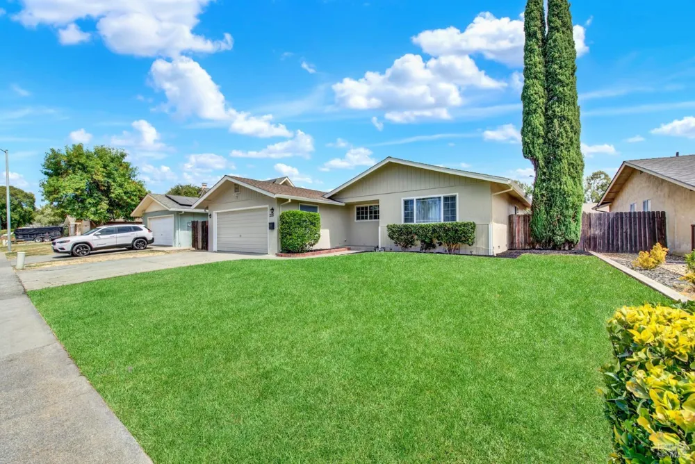 275 Bowline Drive Vacaville, CA 95687