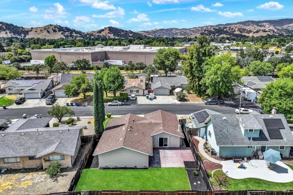 275 Bowline Drive Vacaville, CA 95687