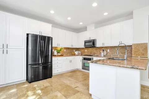 118 Refosco Court