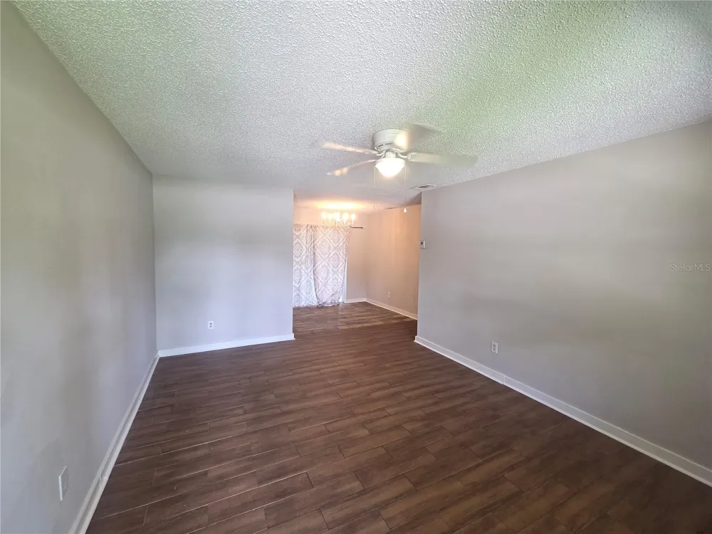 1813 BOND STREET Plant City, FL 33563