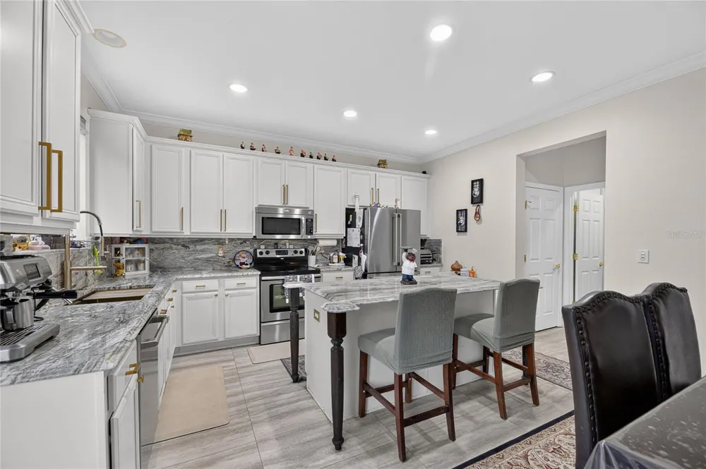 11132 RUNNING PINE DRIVE Riverview, FL 33569