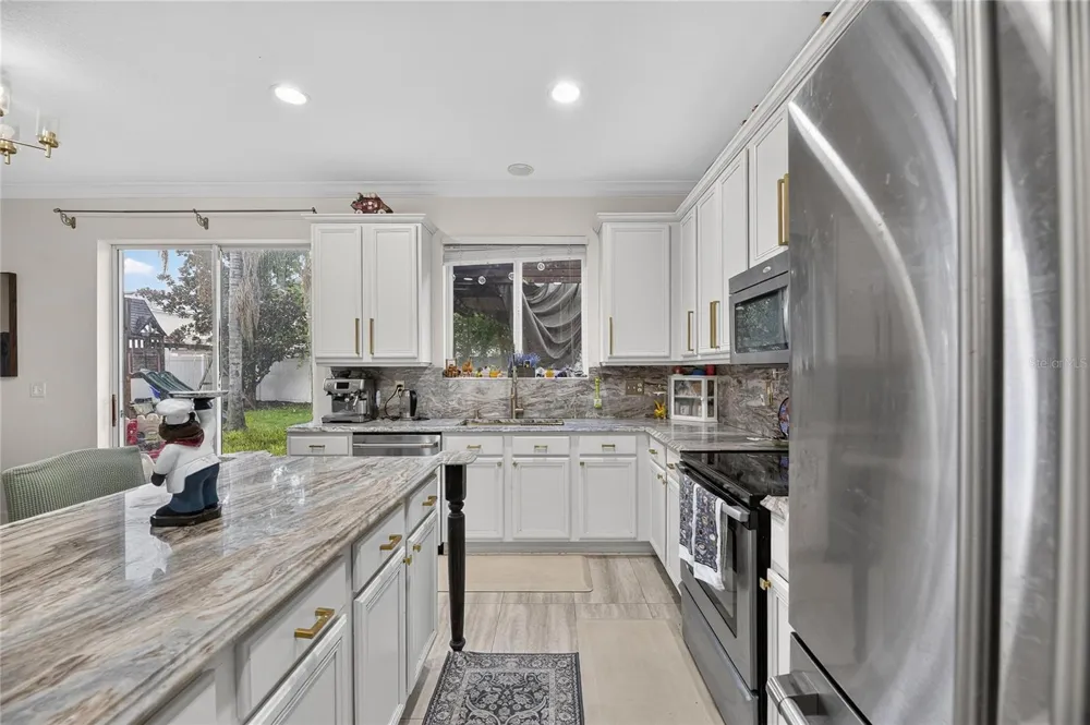11132 RUNNING PINE DRIVE Riverview, FL 33569