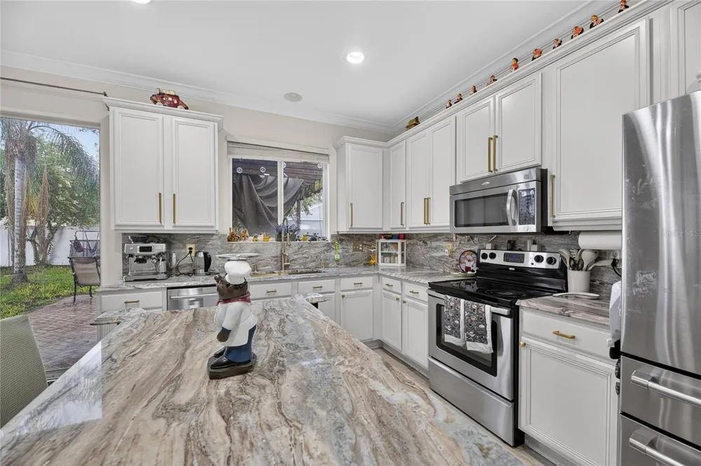 11132 RUNNING PINE DRIVE Riverview, FL 33569