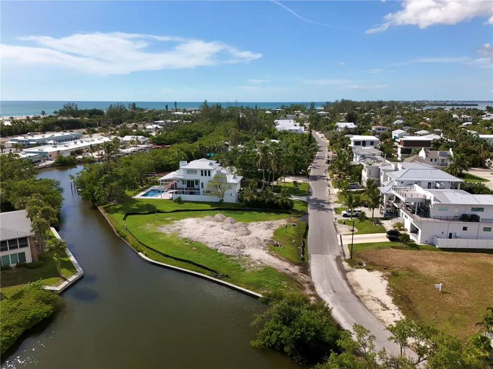 6801 LONGBOAT DRIVE S Longboat Key, FL 34228