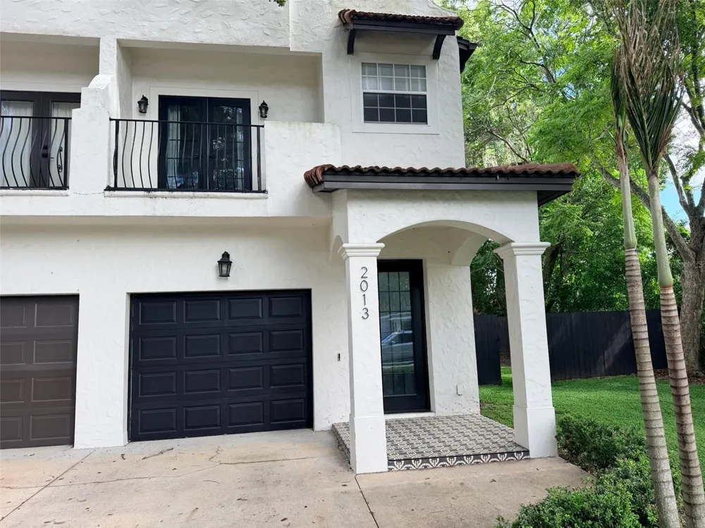 2013 E ESTHER STREET Orlando, FL 32806