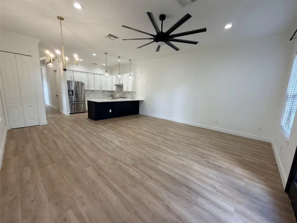 2013 E ESTHER STREET Orlando, FL 32806