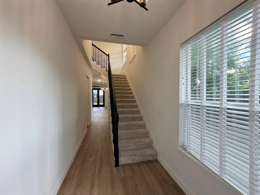 2013 E ESTHER STREET Orlando, FL 32806