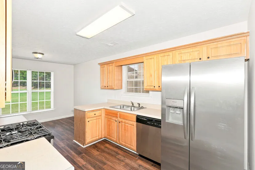 9880 Vista CIR Union City, GA 30291