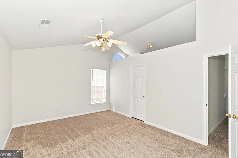 9880 Vista CIR Union City, GA 30291