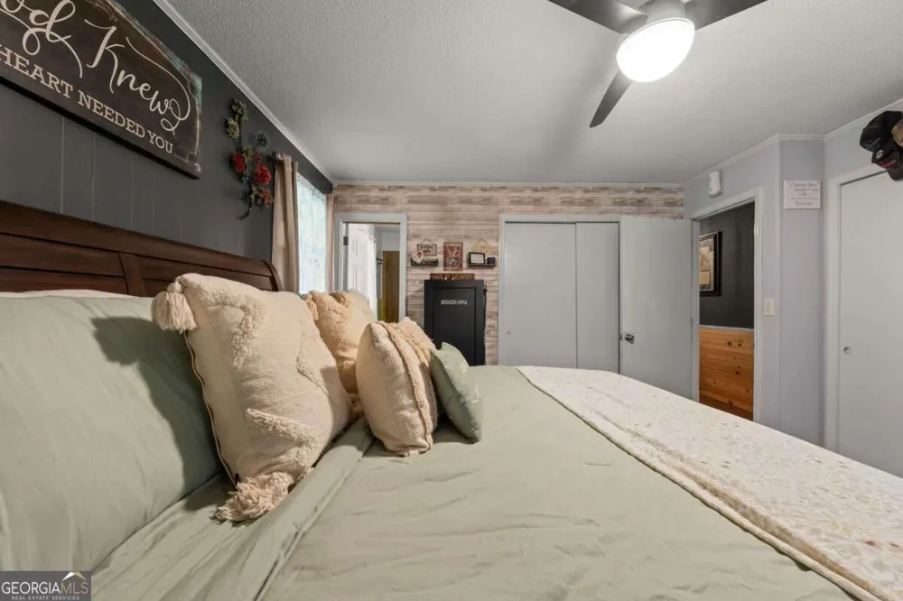 25 Dubignon DR Toccoa, GA 30577