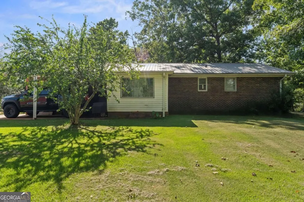 25 Dubignon DR Toccoa, GA 30577