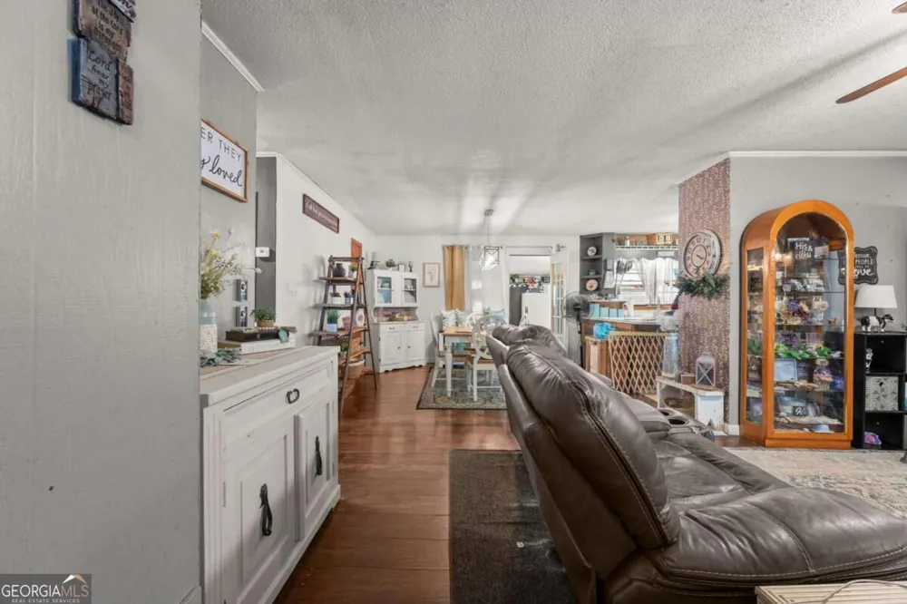 25 Dubignon DR Toccoa, GA 30577