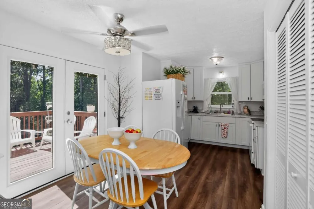 222 Valley Brook DR Woodstock, GA 30188