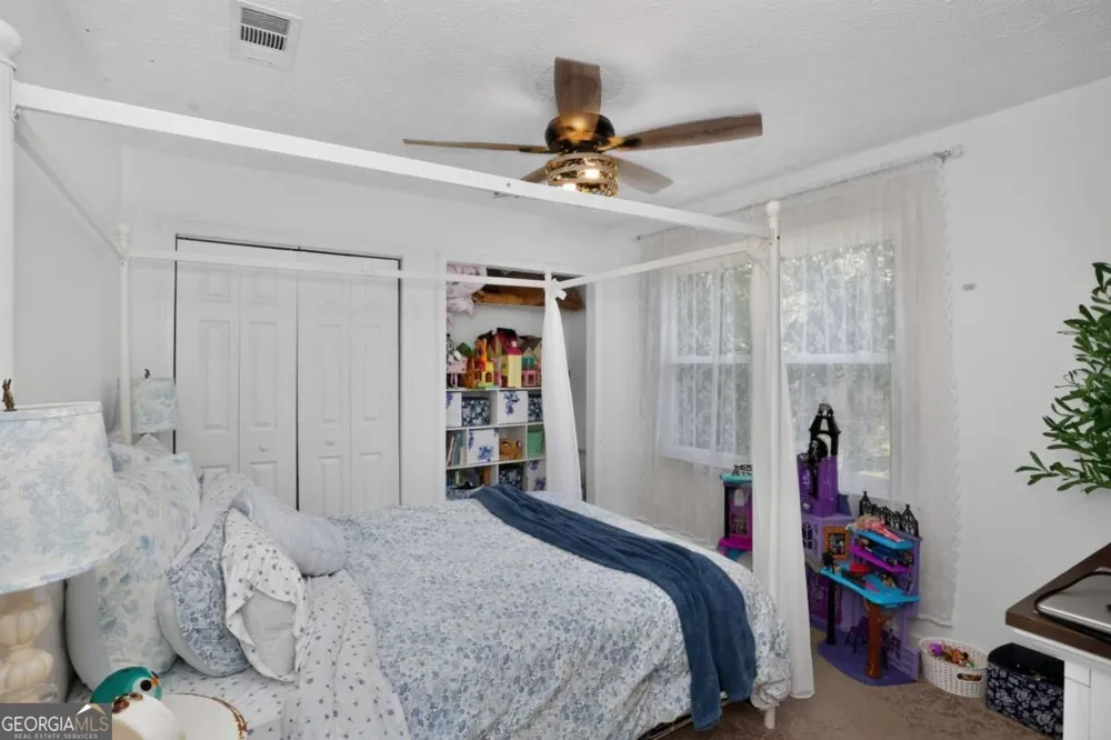 222 Valley Brook DR Woodstock, GA 30188