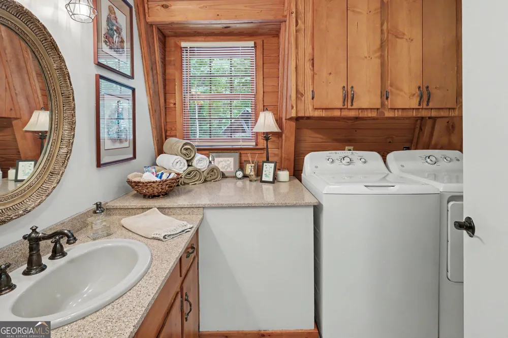 259 Eagle Chase CIR Dillard, GA 30537
