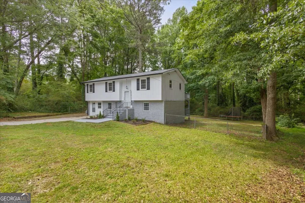 394 Burr Oak CT Lawrenceville, GA 30046