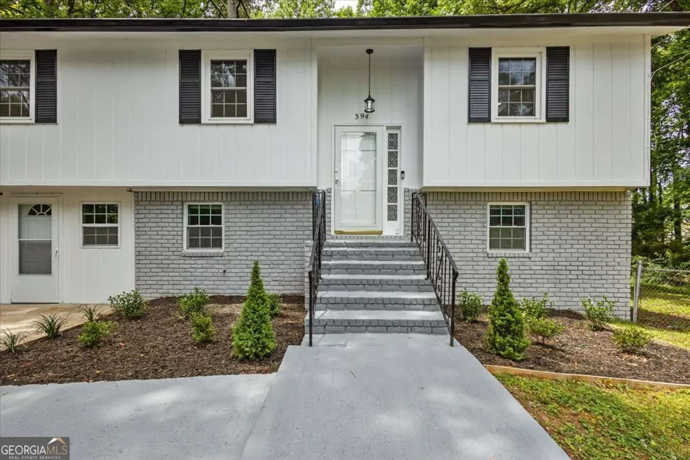 394 Burr Oak CT Lawrenceville, GA 30046