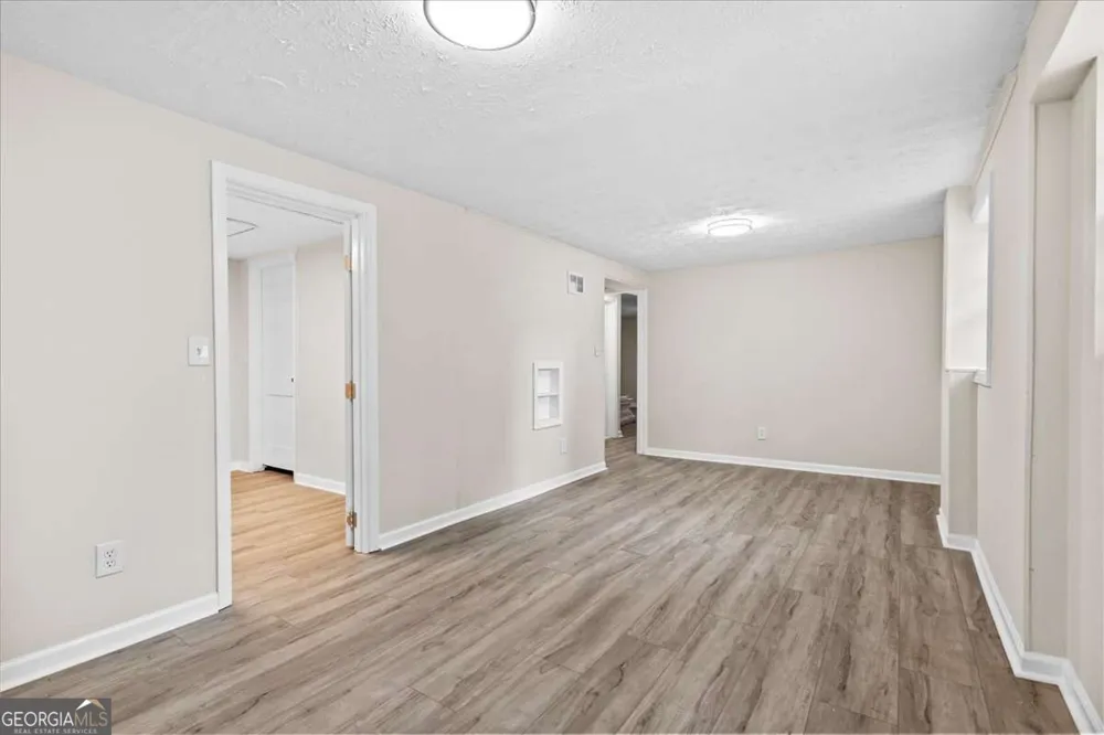 394 Burr Oak CT Lawrenceville, GA 30046