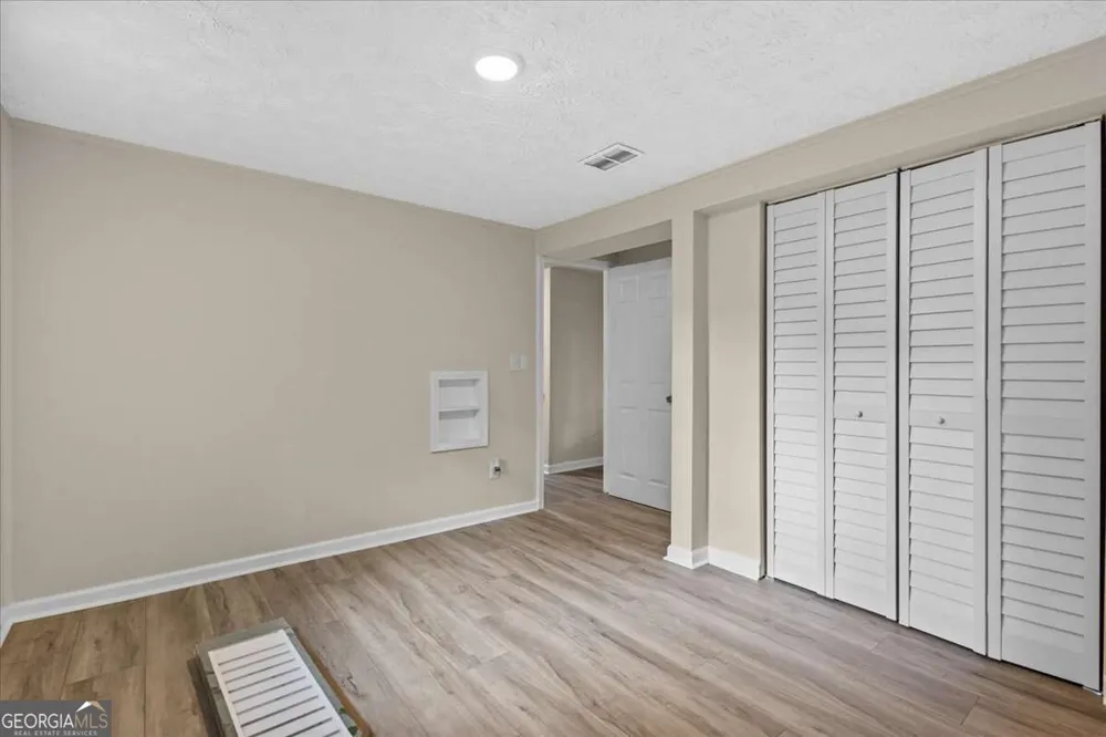 394 Burr Oak CT Lawrenceville, GA 30046