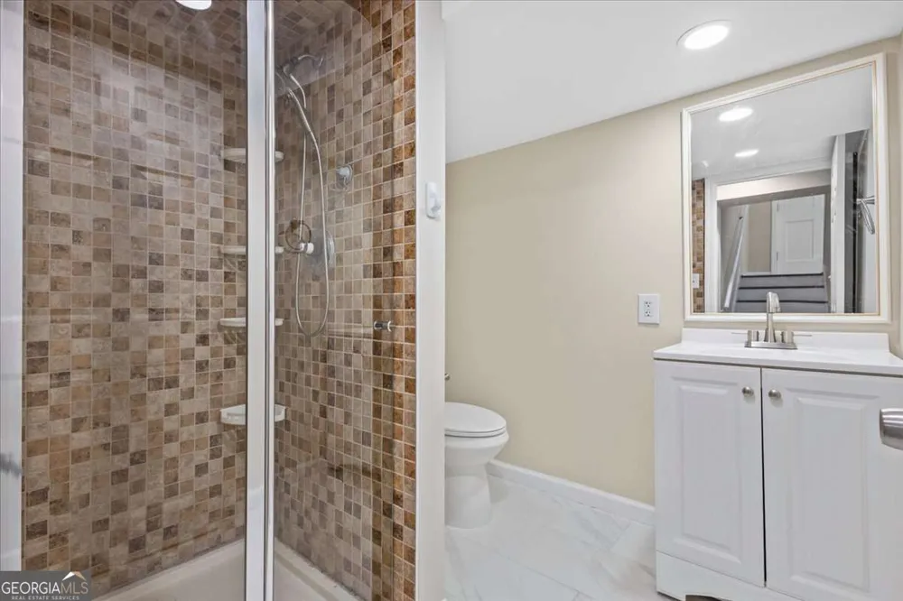394 Burr Oak CT Lawrenceville, GA 30046