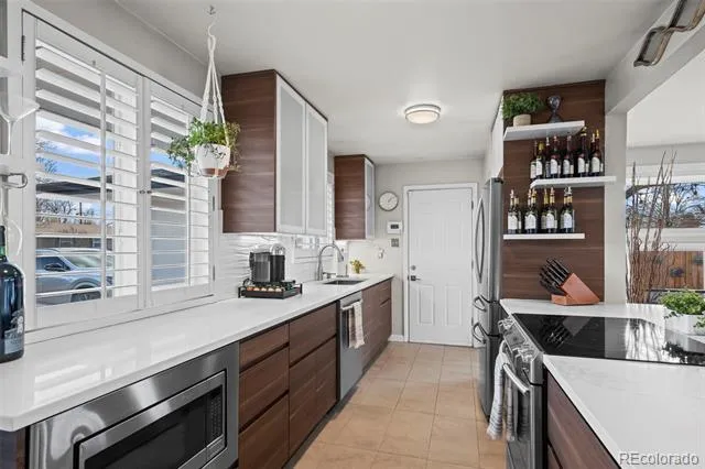 5875 S Elati Street Littleton, CO 80120