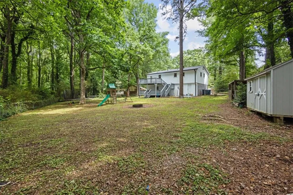 394 Burr Oak Court Lawrenceville, GA 30046