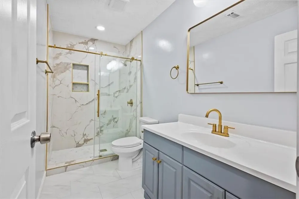 394 Burr Oak Court Lawrenceville, GA 30046