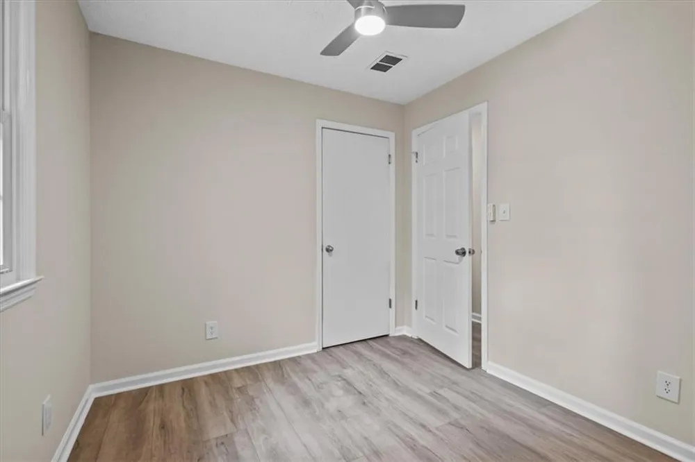 394 Burr Oak Court Lawrenceville, GA 30046