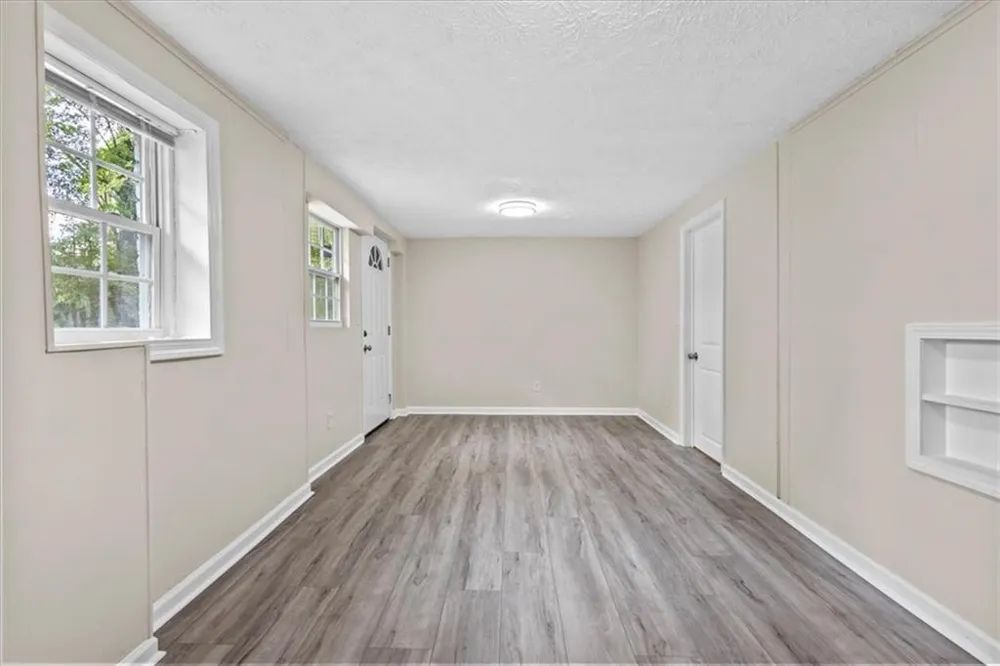 394 Burr Oak Court Lawrenceville, GA 30046