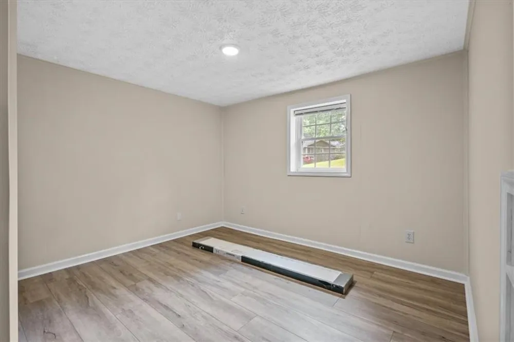 394 Burr Oak Court Lawrenceville, GA 30046