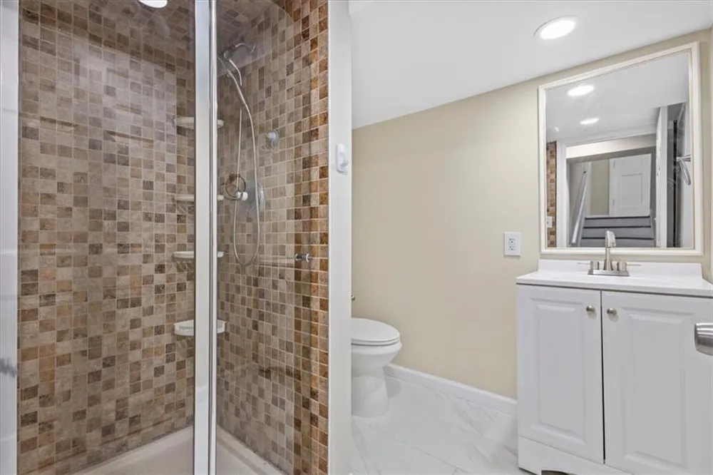 394 Burr Oak Court Lawrenceville, GA 30046