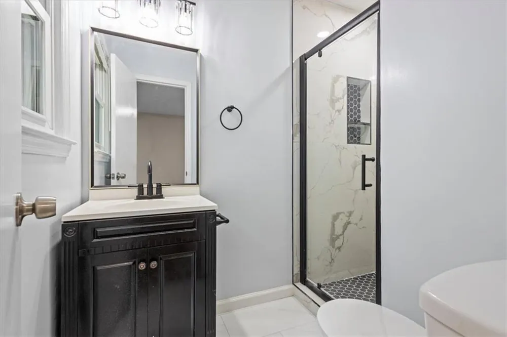 394 Burr Oak Court Lawrenceville, GA 30046
