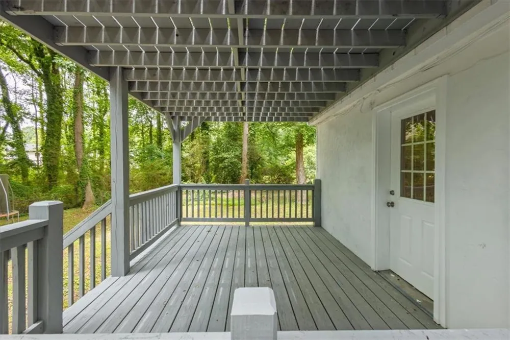 394 Burr Oak Court Lawrenceville, GA 30046