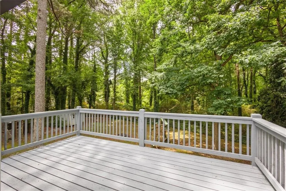 394 Burr Oak Court Lawrenceville, GA 30046