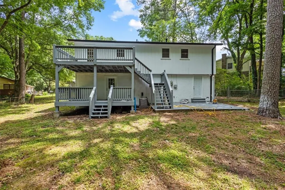 394 Burr Oak Court Lawrenceville, GA 30046