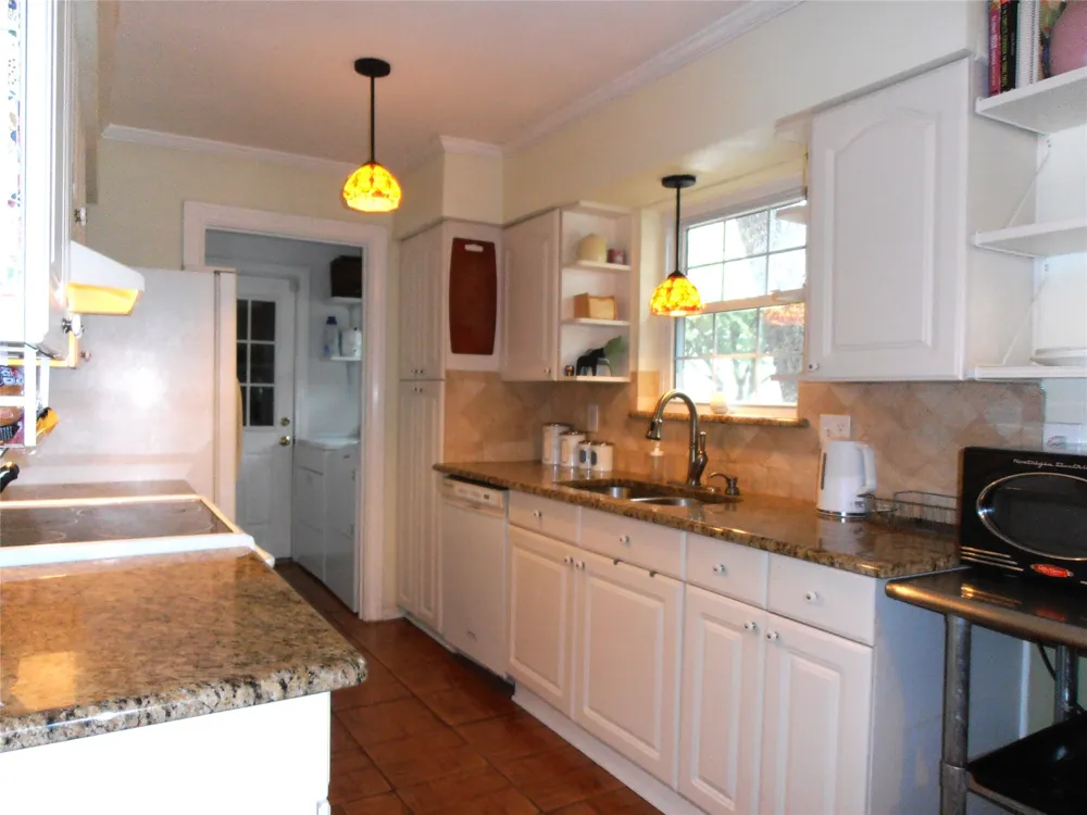 2911 Norwood Lane Arlington, TX 76013