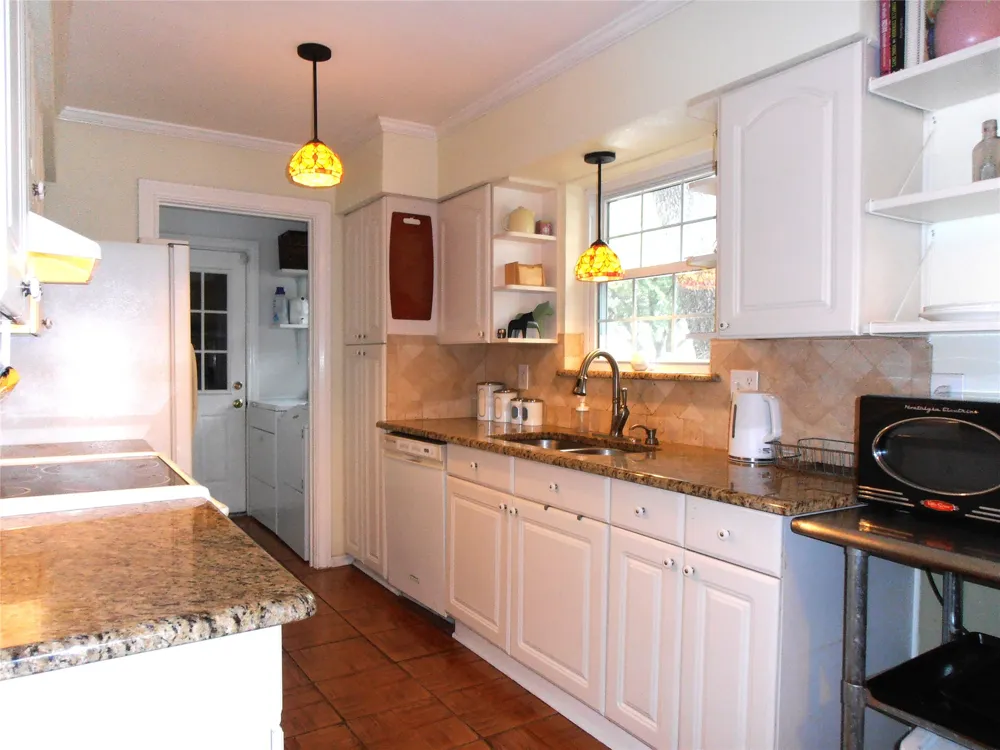 2911 Norwood Lane Arlington, TX 76013
