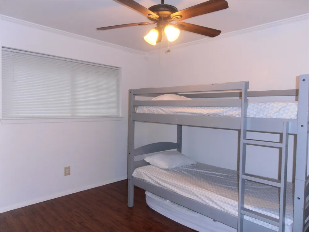 2911 Norwood Lane Arlington, TX 76013