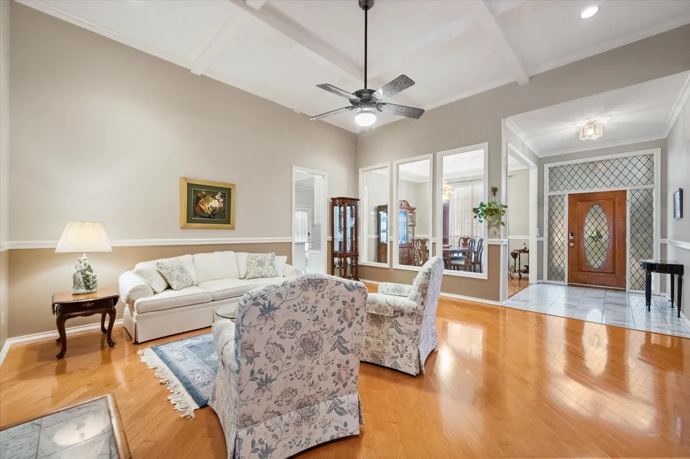 2105 Sleepy Hollow Drive Arlington, TX 76006