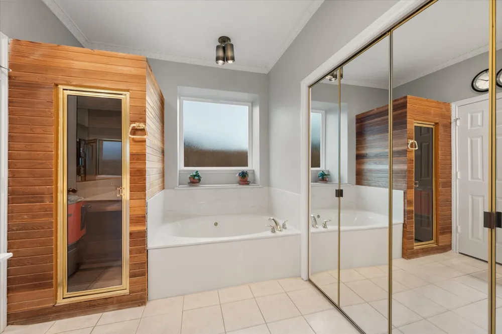 2105 Sleepy Hollow Drive Arlington, TX 76006
