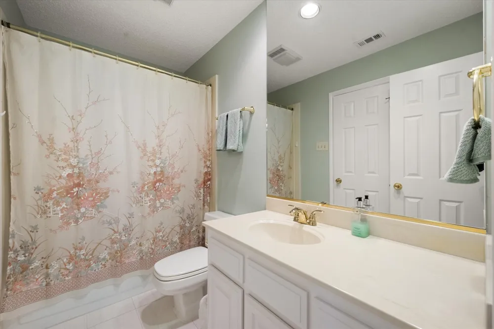 2105 Sleepy Hollow Drive Arlington, TX 76006