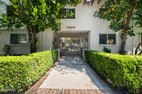 18619 Collins Street #Apt F30