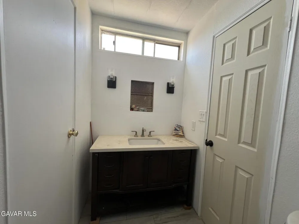 6555 E Ave H Lancaster, CA 93535