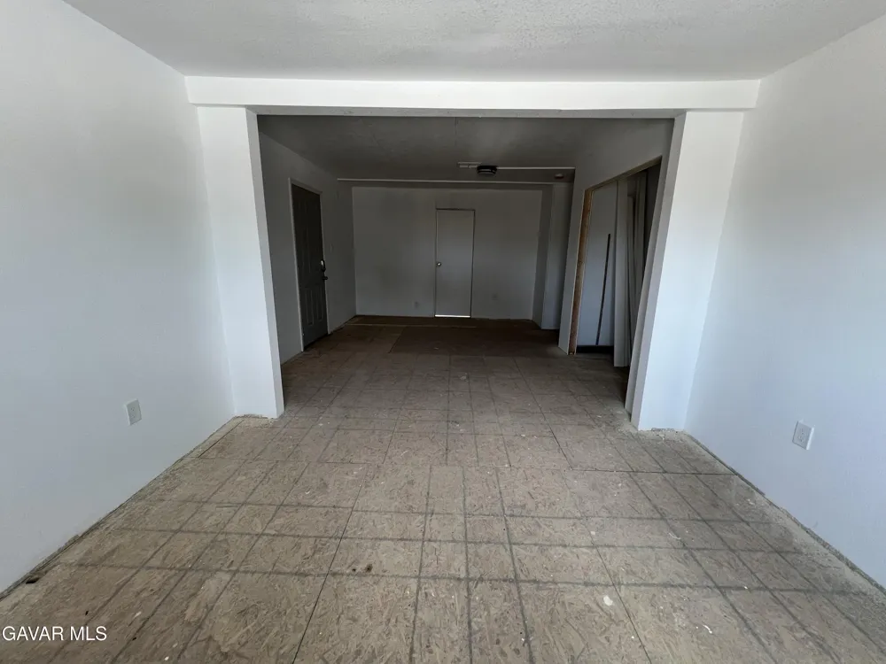 6555 E Ave H Lancaster, CA 93535
