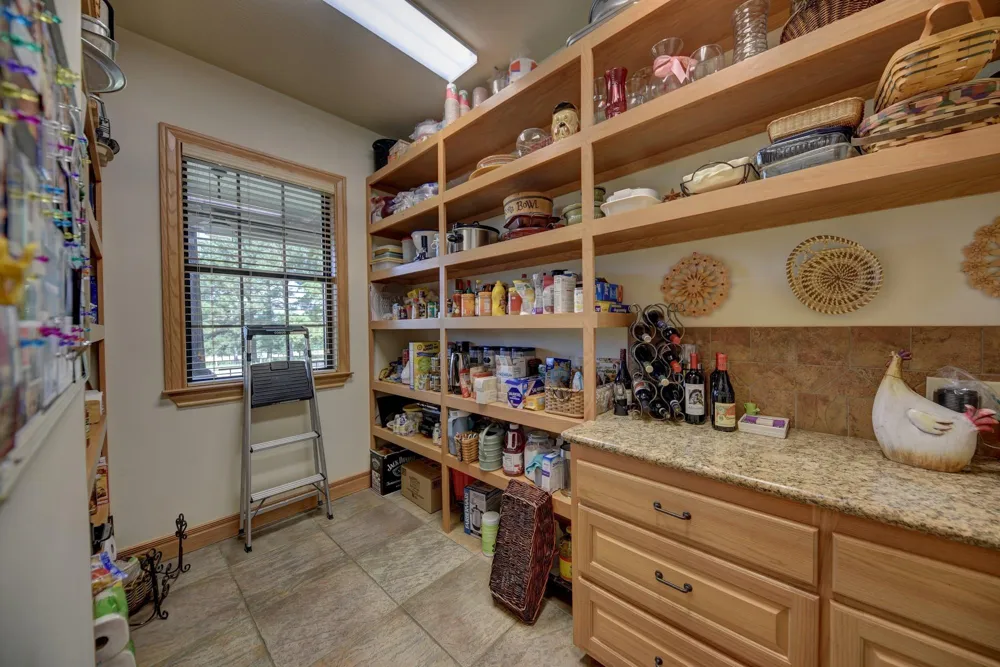 1893 Highway 159 E Bellville, TX 77418